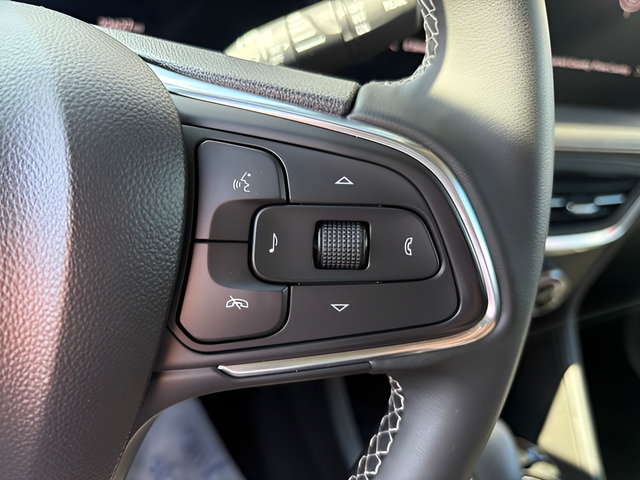 Used 2024 Buick Encore GX Preferred AWD/4WD image 17