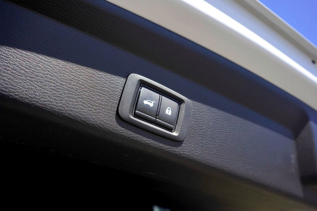 Used 2023 Mitsubishi Outlander SEL FWD image 31