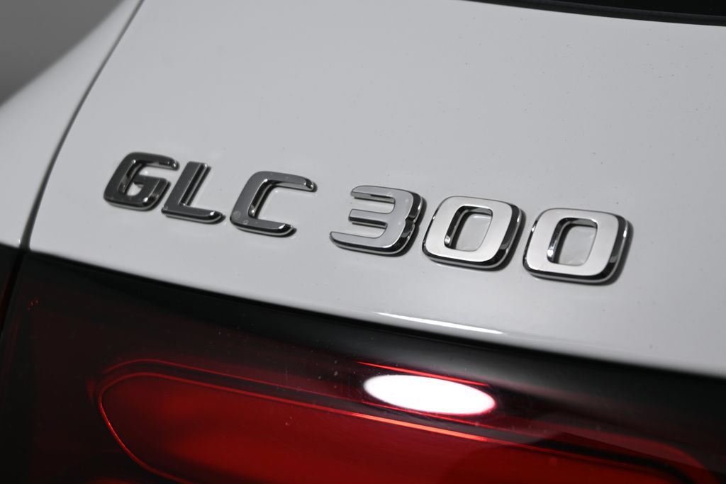 Certified 2026 Mercedes-Benz GLC 300 4MATIC image 38