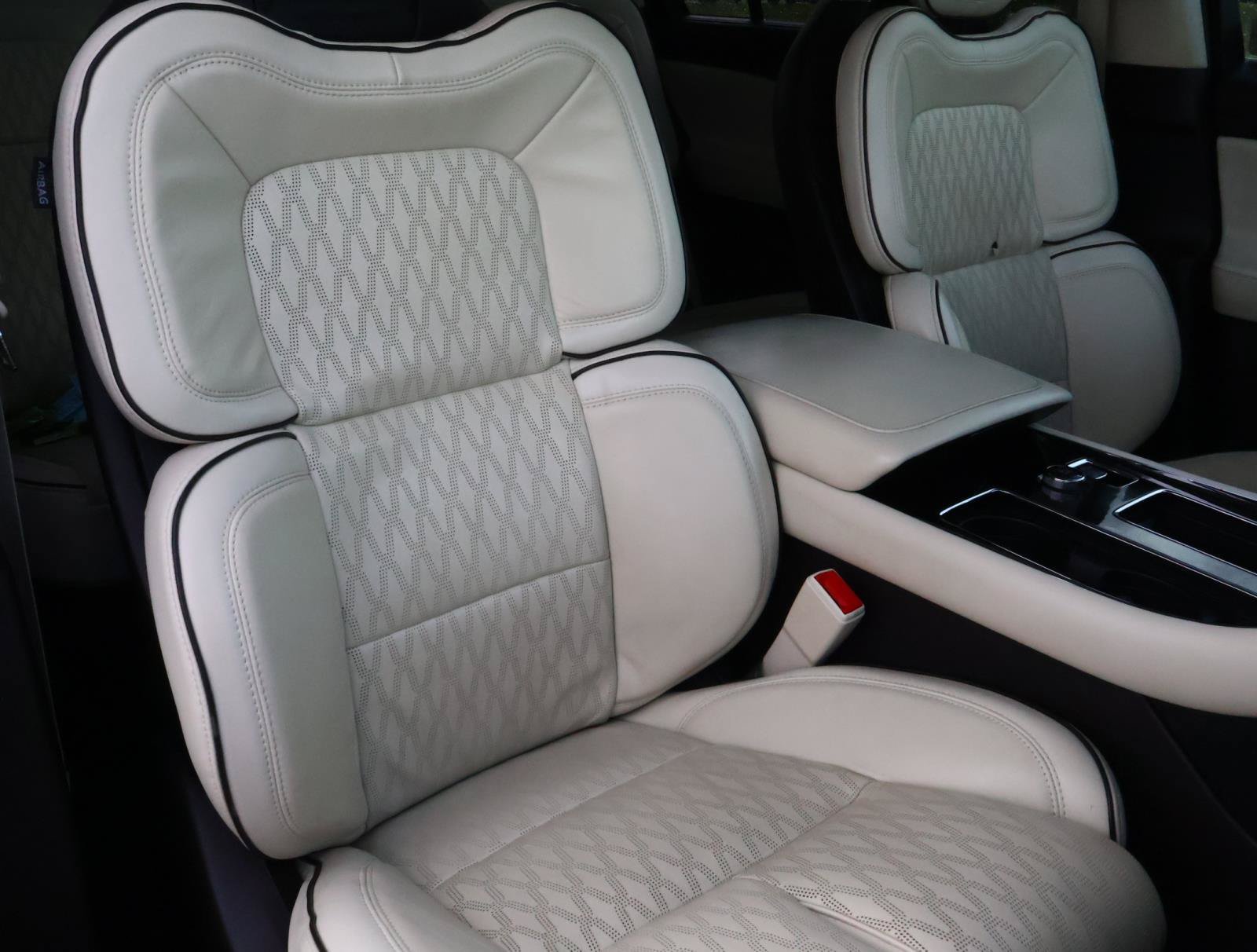 Used 2023 Lincoln Aviator Black Label w/ Jet Package AWD/4WD image 18