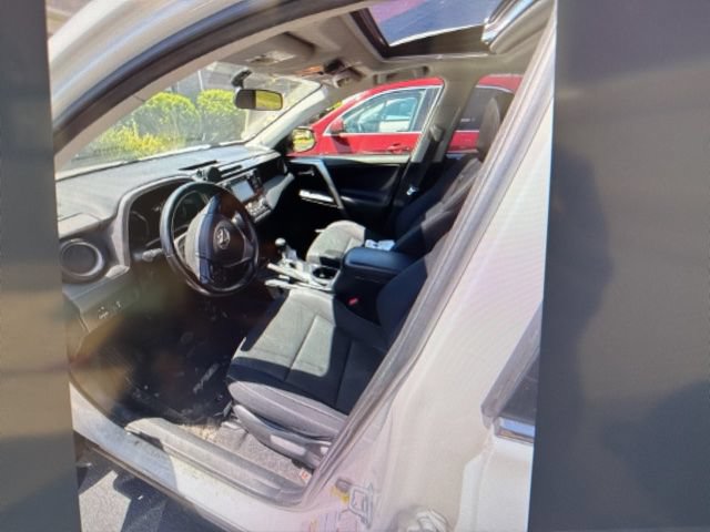 Used 2016 Toyota RAV4 XLE AWD/4WD image 7