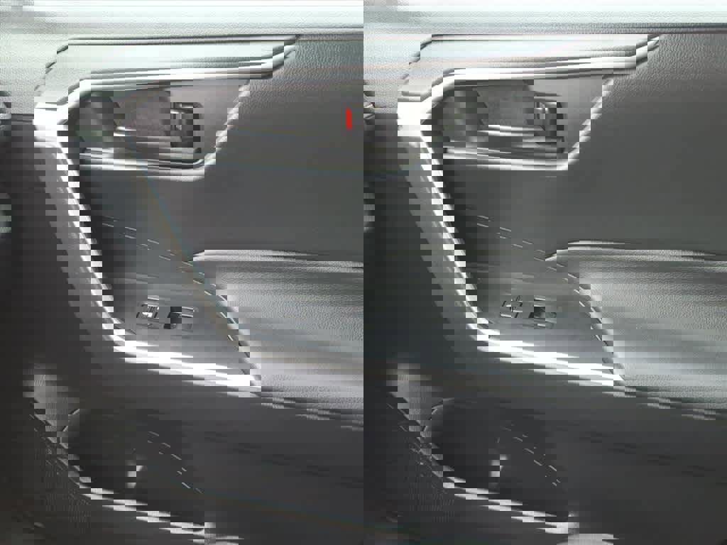 Used 2023 Toyota RAV4 LE image 19