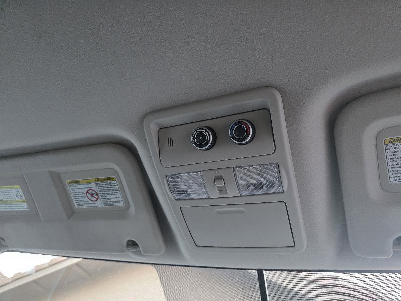 Used 2018 Nissan NV 3500 SL image 13