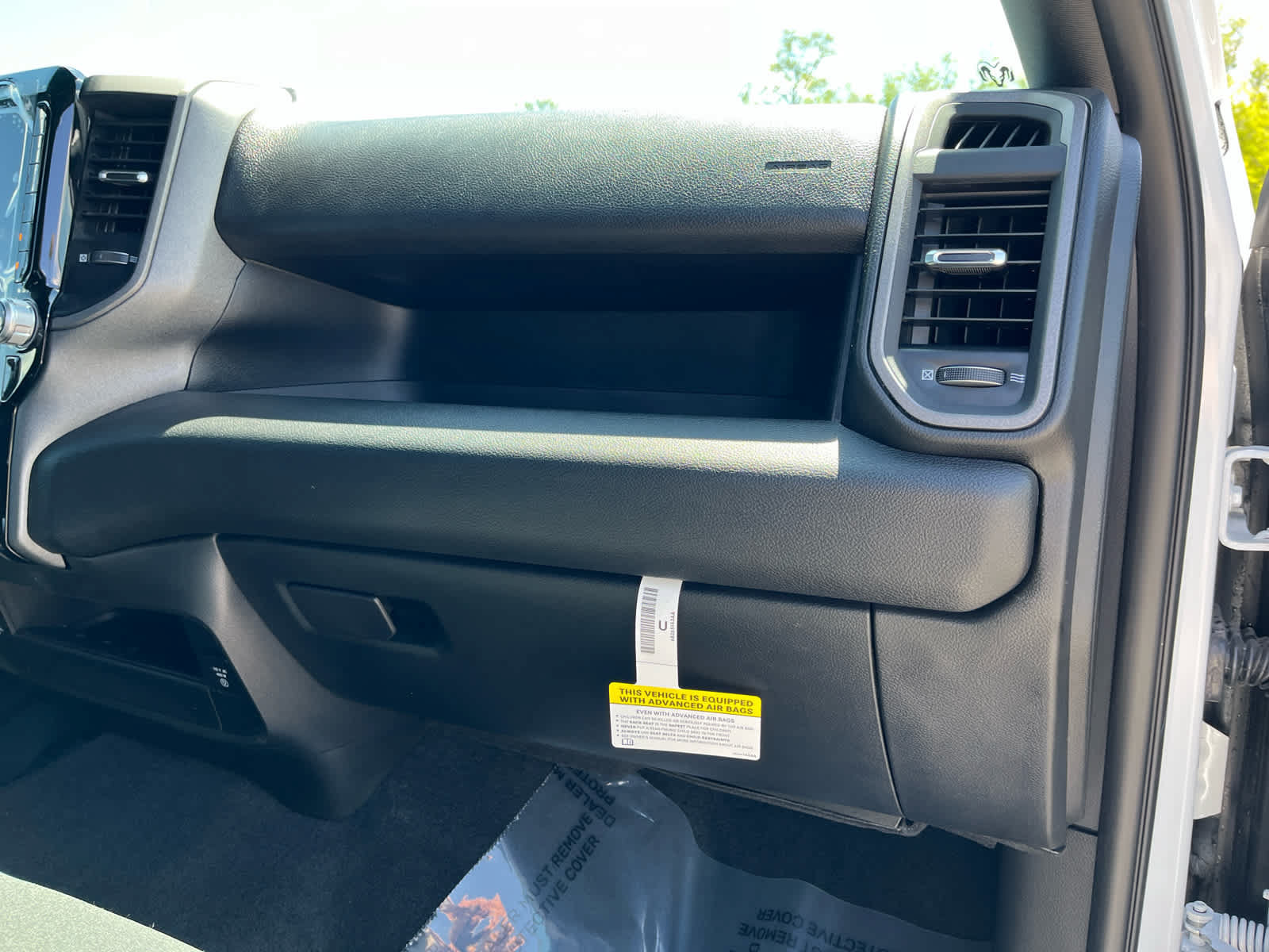 New 2026 RAM 3500 Tradesman AWD/4WD image 34