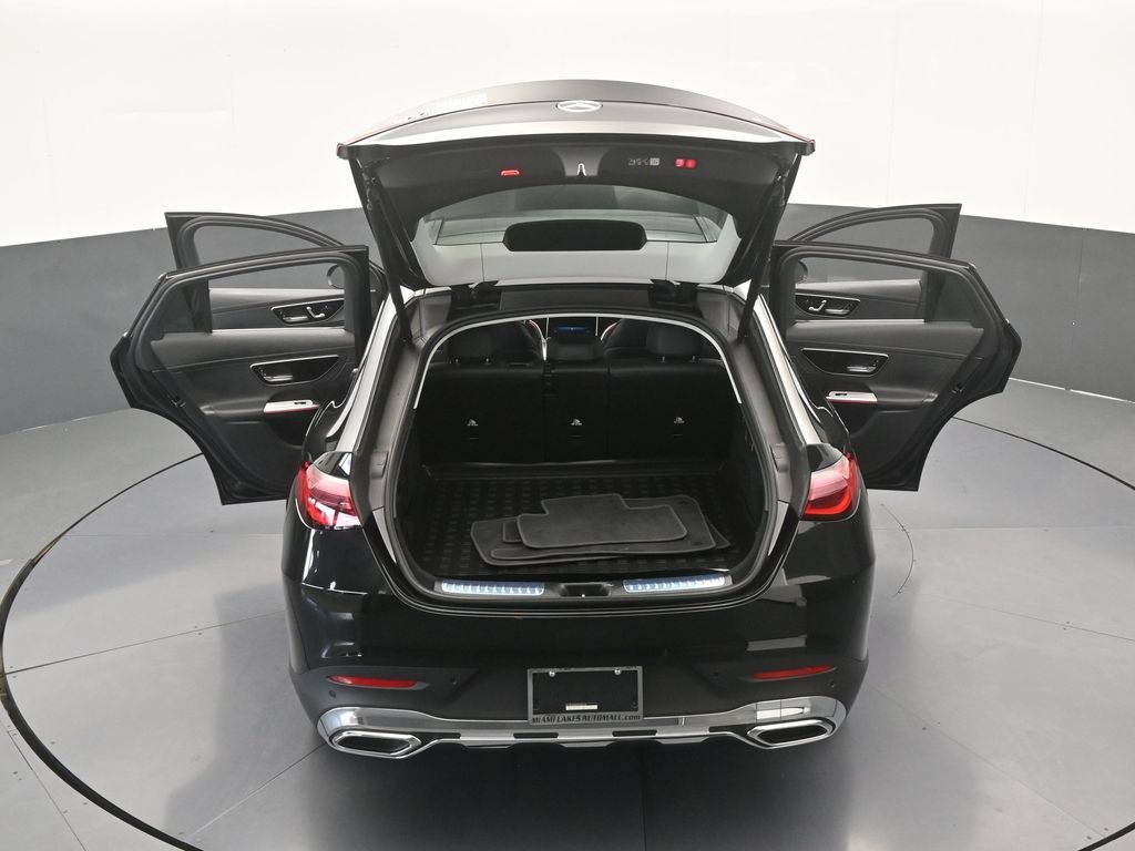 Used 2025 Mercedes-Benz GLC 300 4MATIC image 69