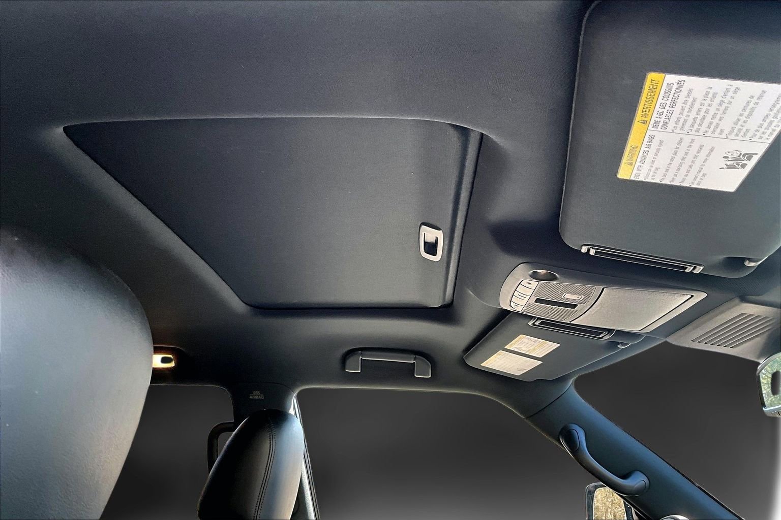 Used 2023 Nissan Armada SL w/ Midnight Edition Package image 28