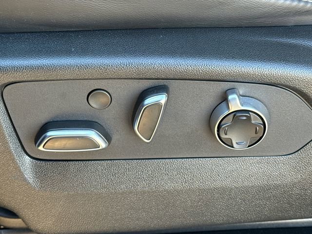 Used 2025 GMC Yukon AT4 Ultimate image 24