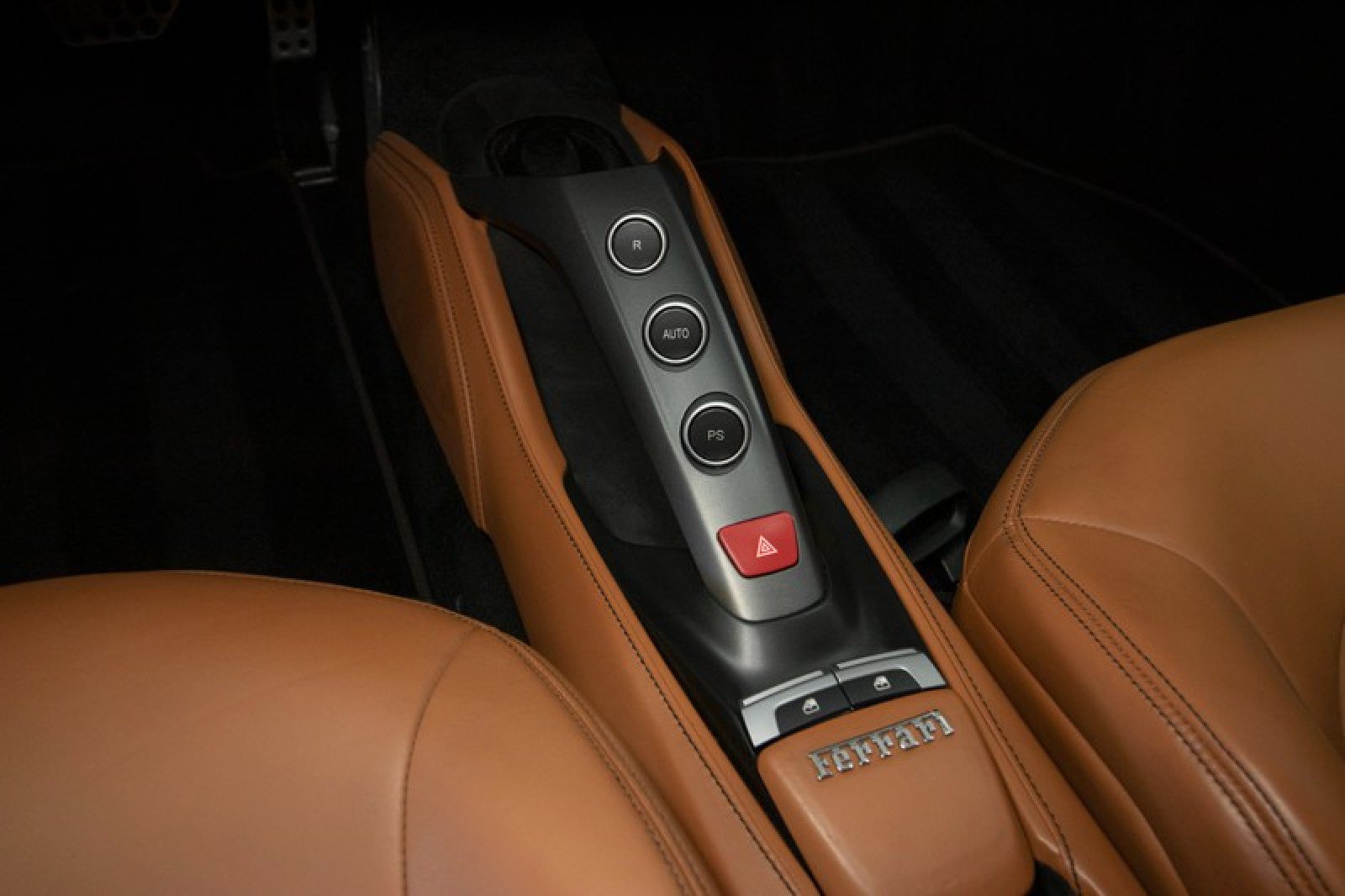 Used 2018 Ferrari 488 GTB image 35