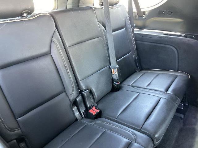 Used 2022 GMC Yukon XL SLT w/ SLT Luxury Package AWD/4WD image 23