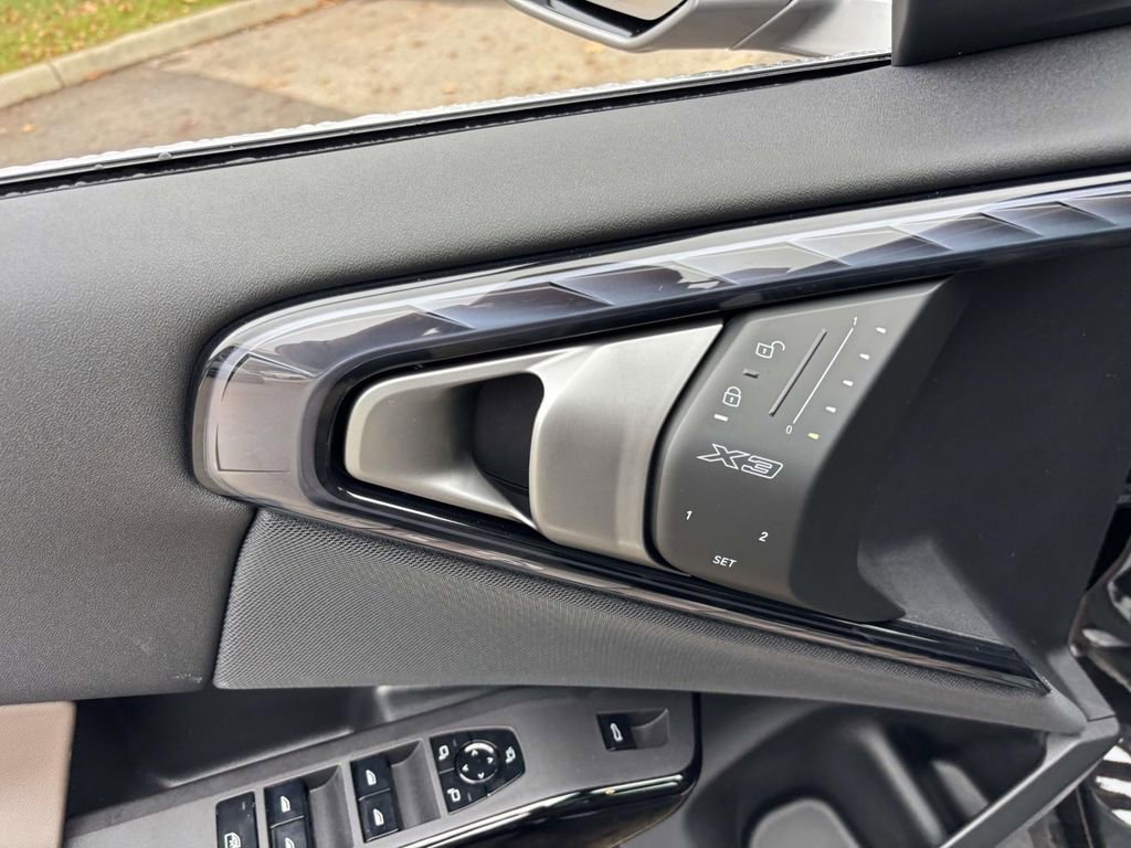 New 2026 BMW X3 xDrive30 w/ Premium Package image 12