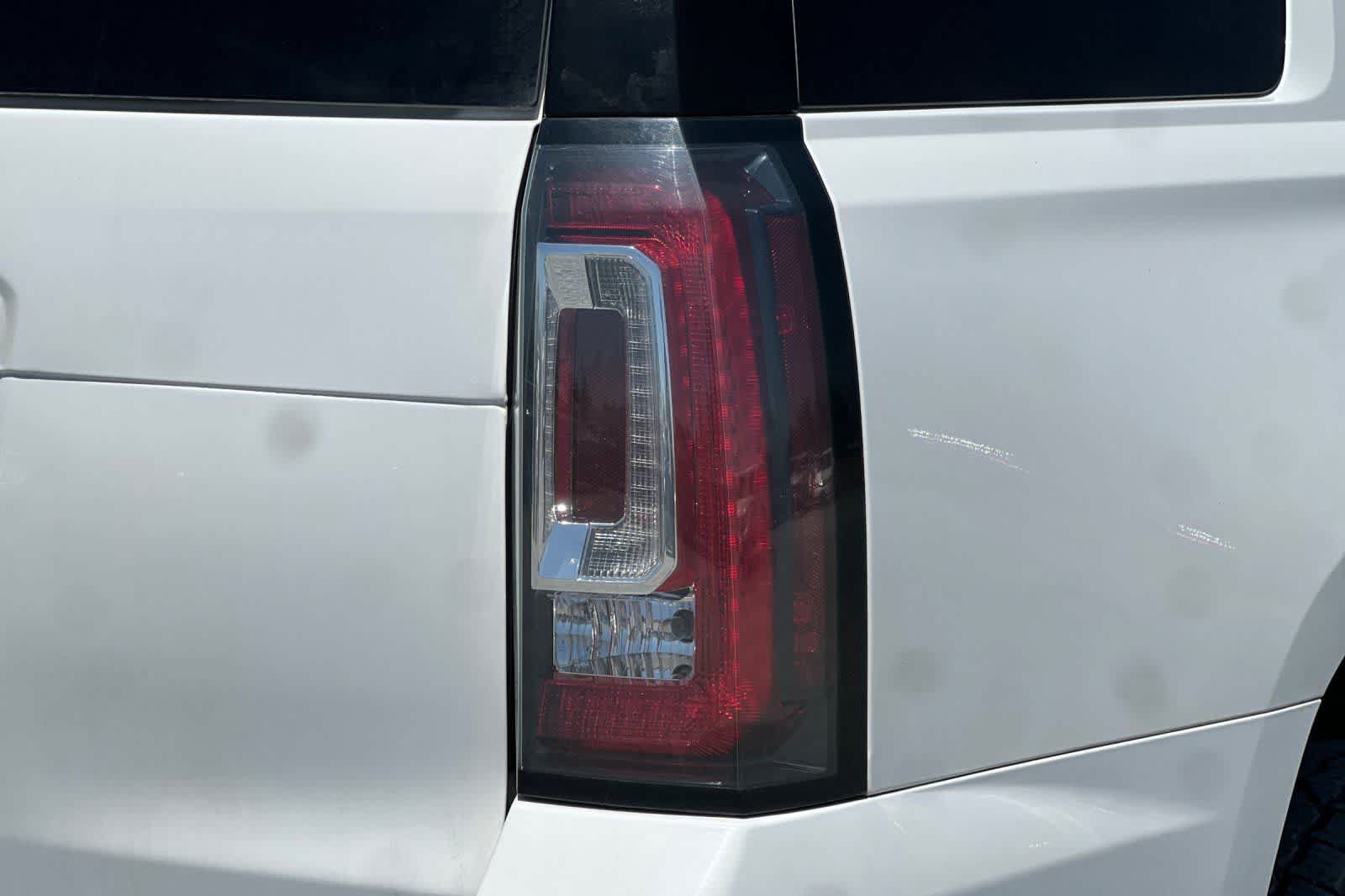 Used 2018 GMC Yukon SLT AWD/4WD image 36
