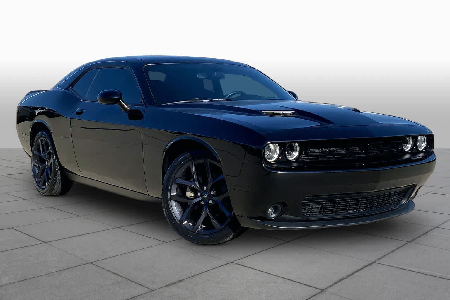 Used 2023 Dodge Challenger SXT w/ Blacktop Package RWD image 3