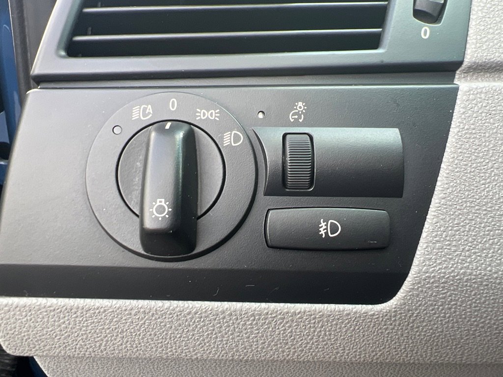 Used 2006 BMW X3 3.0i image 26