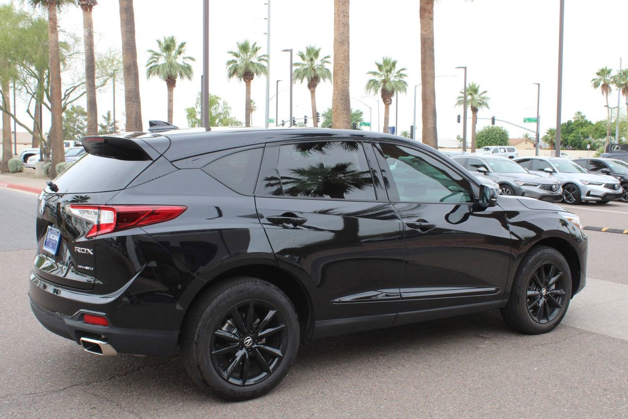 Used 2025 Acura RDX SH-AWD image 5