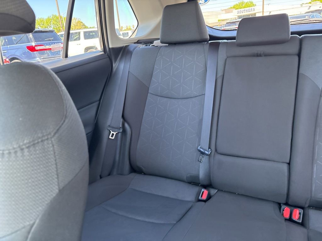 Used 2025 Toyota RAV4 XLE AWD/4WD image 12