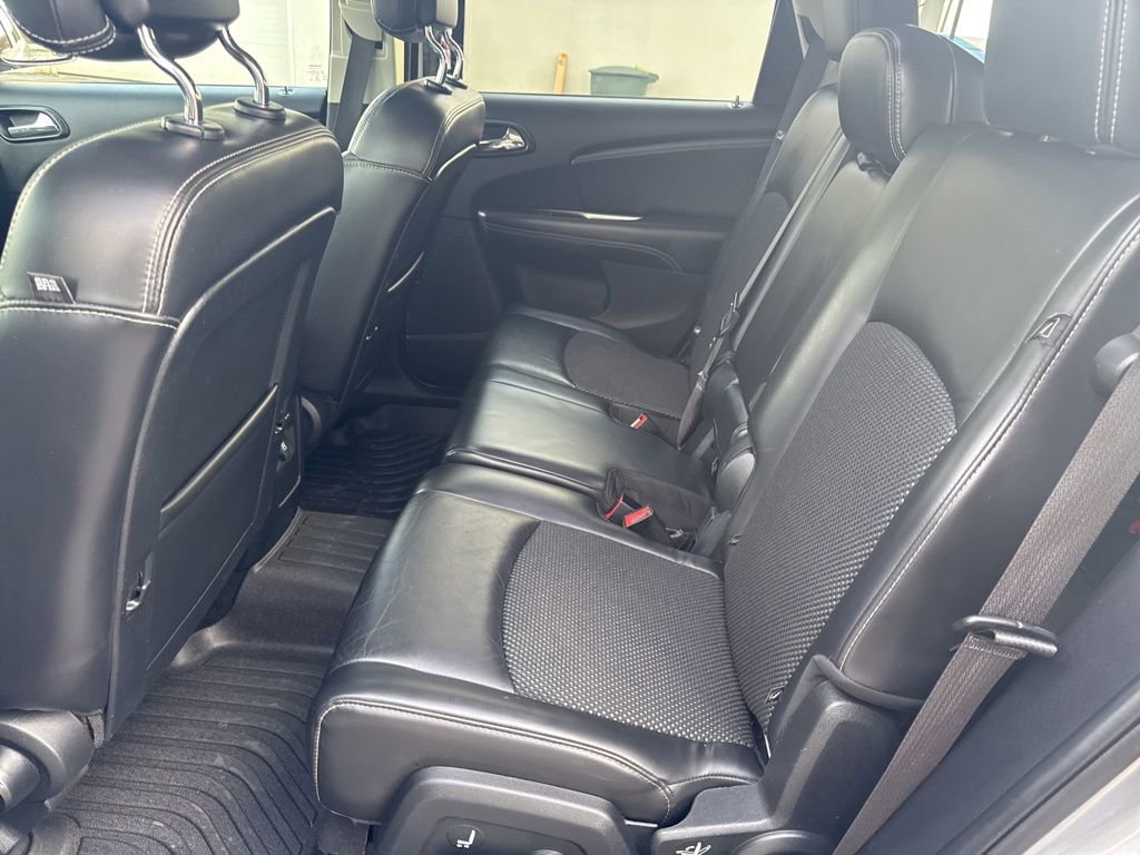 Used 2018 Dodge Journey Crossroad w/ Nav & Sun Group FWD image 29