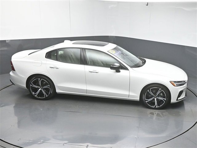 Used 2024 Volvo S60 B5 Plus w/ Climate Package image 46