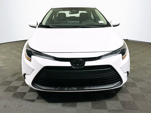 Certified 2024 Toyota Corolla LE image 3