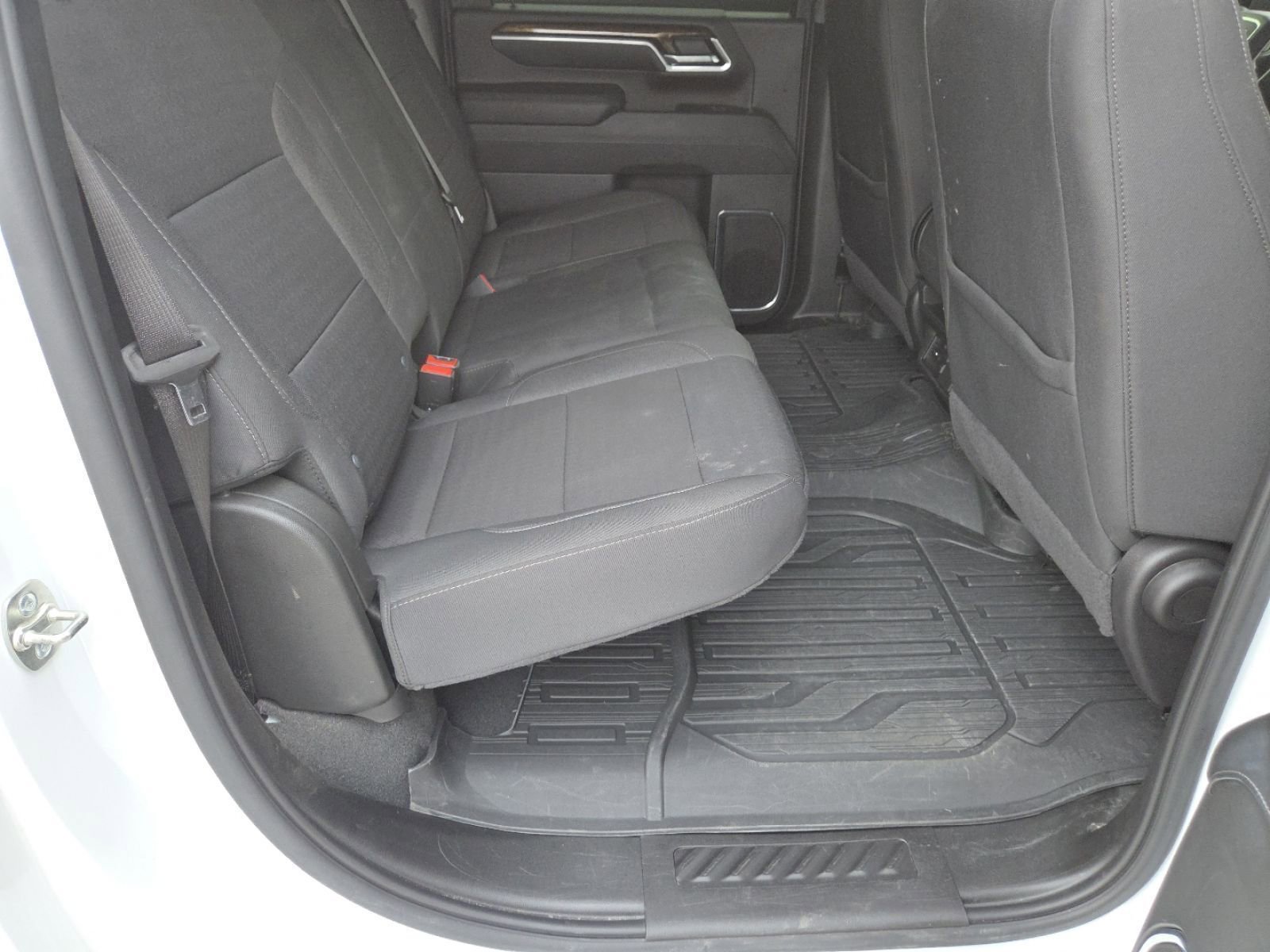 Used 2025 GMC Sierra 2500 SLE w/ SLE Value Package; image 27