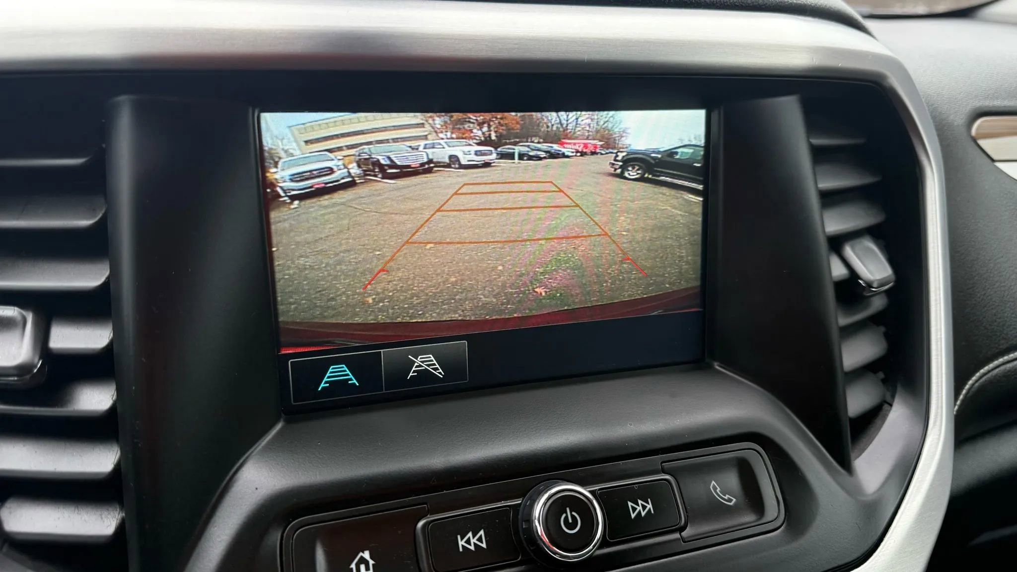 Used 2019 GMC Acadia SLE w/ LPO, Cargo Package image 28