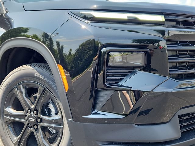 New 2027 Chevrolet Traverse LT w/ Midnight/Sport Edition AWD/4WD image 9