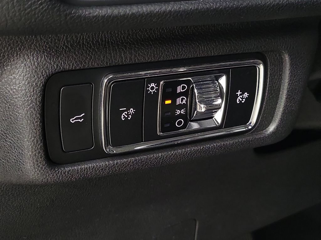 Certified 2023 Lincoln Corsair Reserve FWD image 22