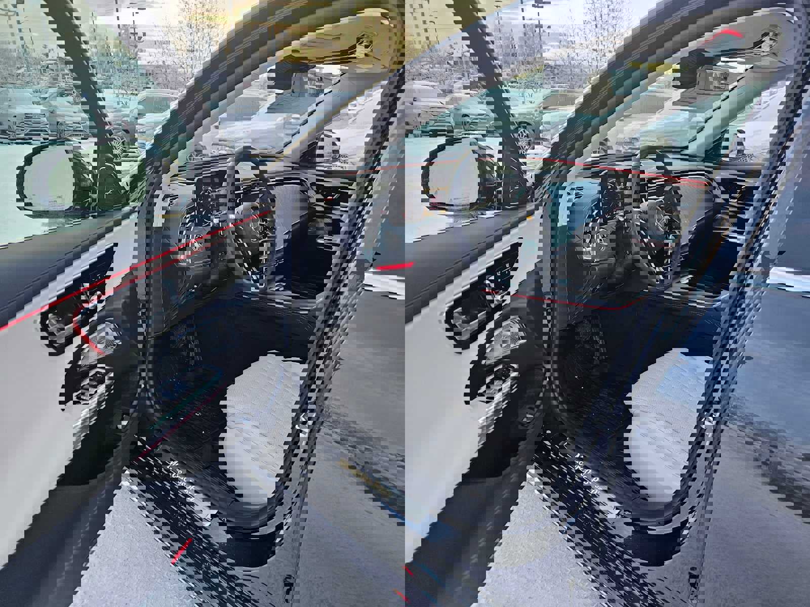 Used 2025 Mercedes-Benz E 450 4MATIC Sedan image 19