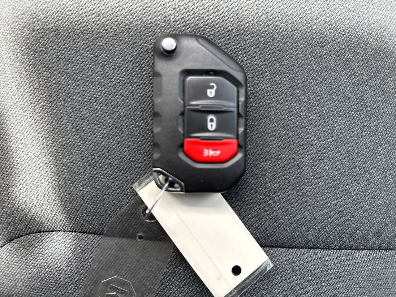 Used 2024 Jeep Gladiator Sport AWD/4WD image 27