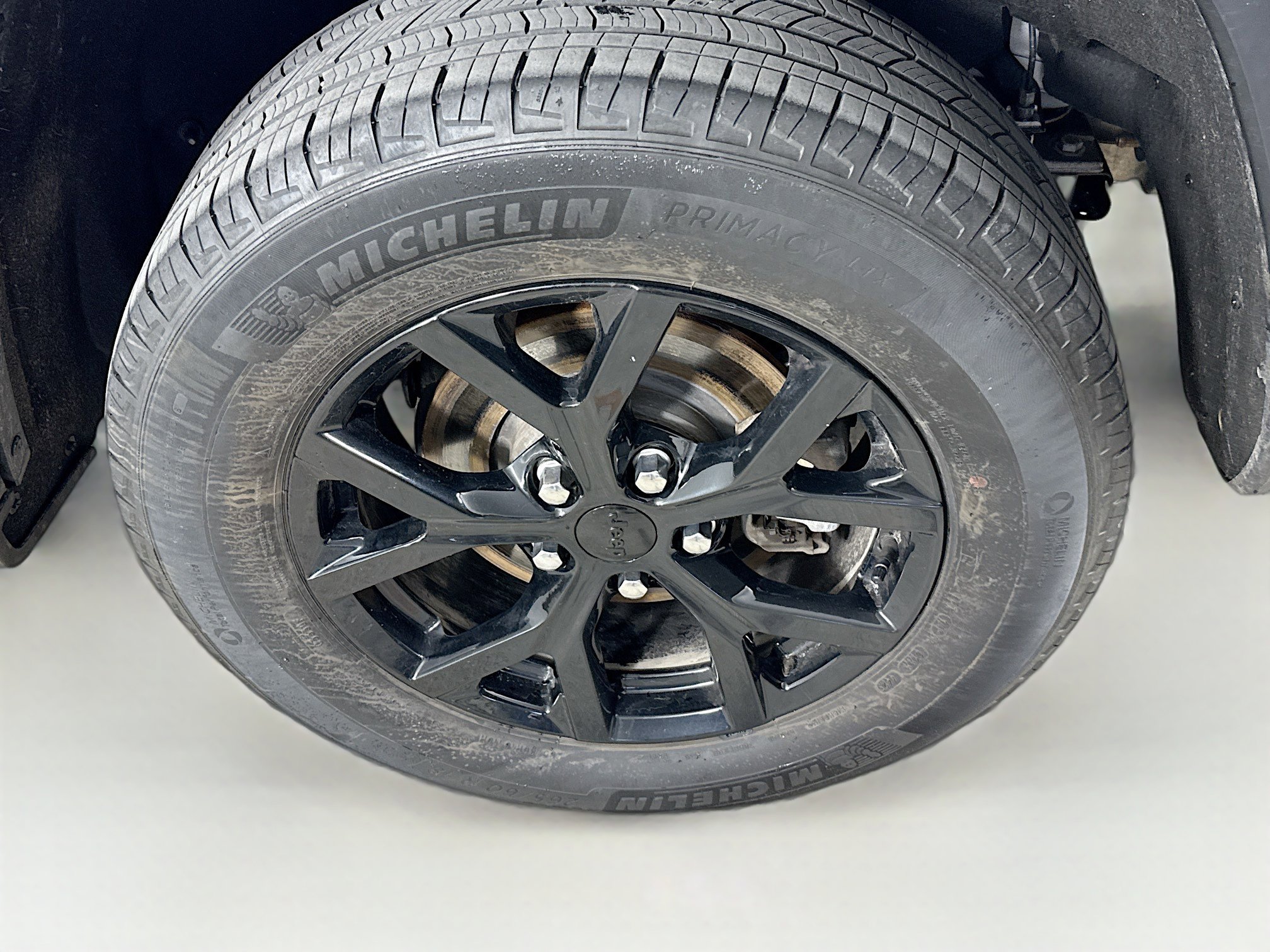 Used 2024 Jeep Grand Cherokee Altitude image 36