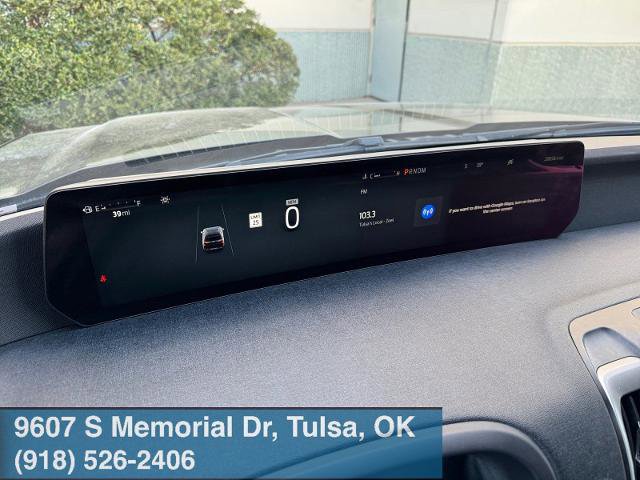 Certified 2025 Ford Expedition Active image 32