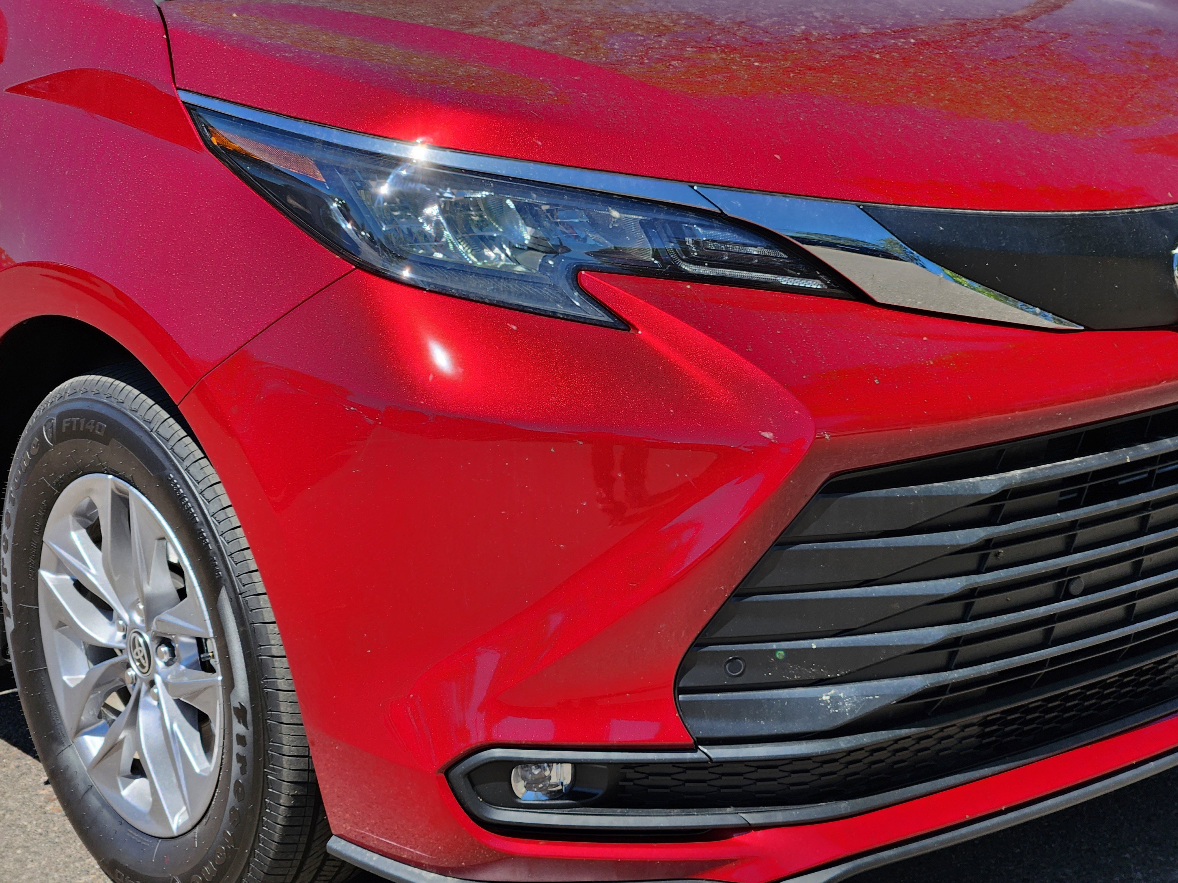 Certified 2026 Toyota Sienna XLE image 5