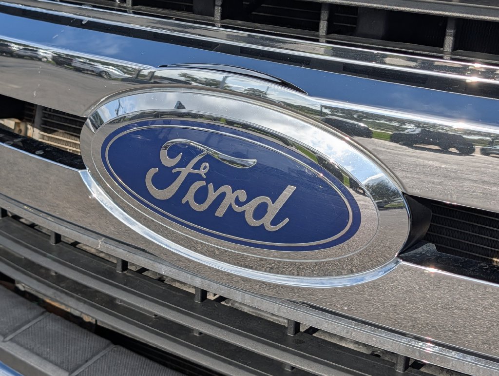 Used 2019 Ford F250 XLT w/ FX4 Off-Road Package AWD/4WD image 35