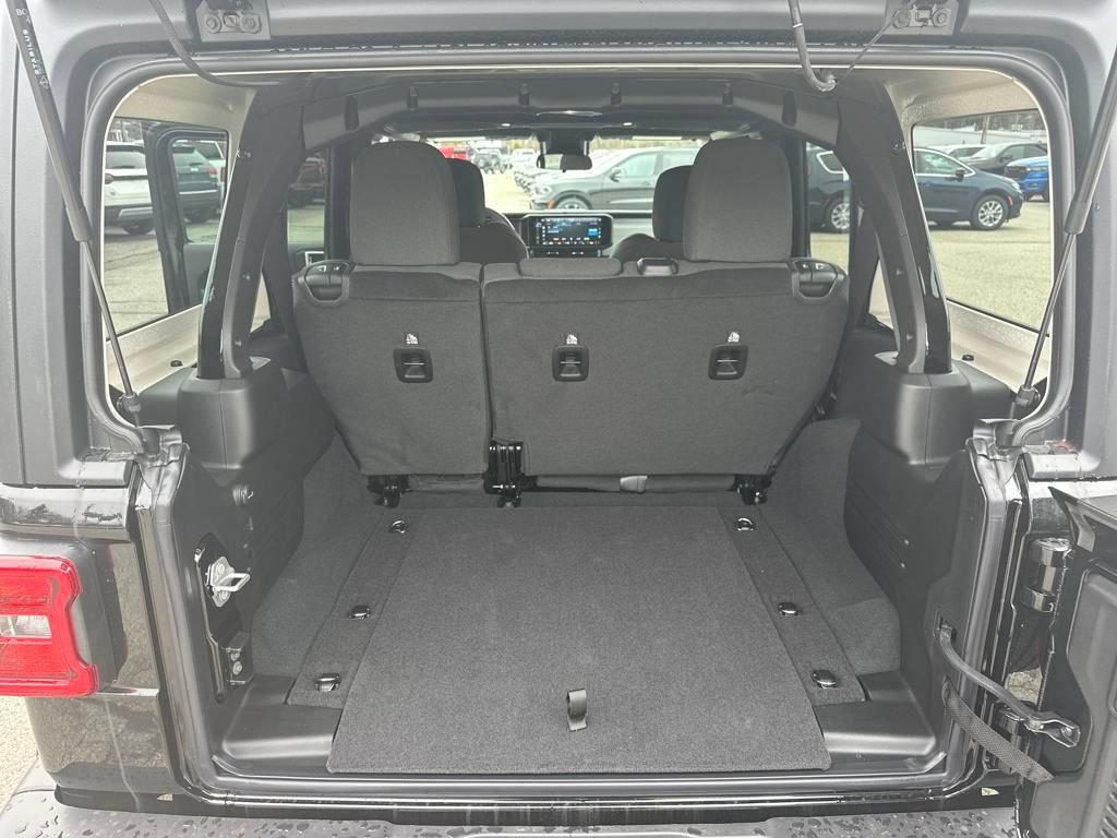 New 2025 Jeep Wrangler Unlimited Sport AWD/4WD image 24