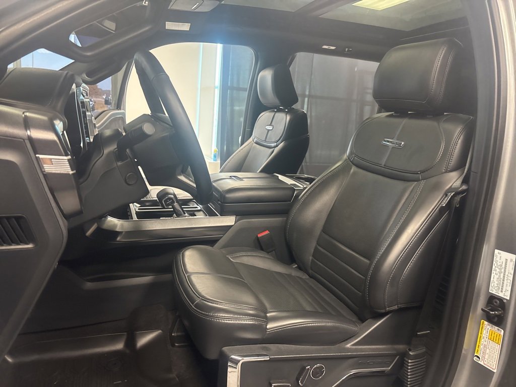 Used 2025 Ford F150 Platinum w/ Equipment Group 702A High image 30