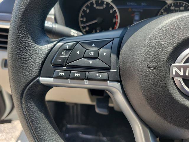 Used 2024 Nissan Altima 2.5 SV FWD image 23
