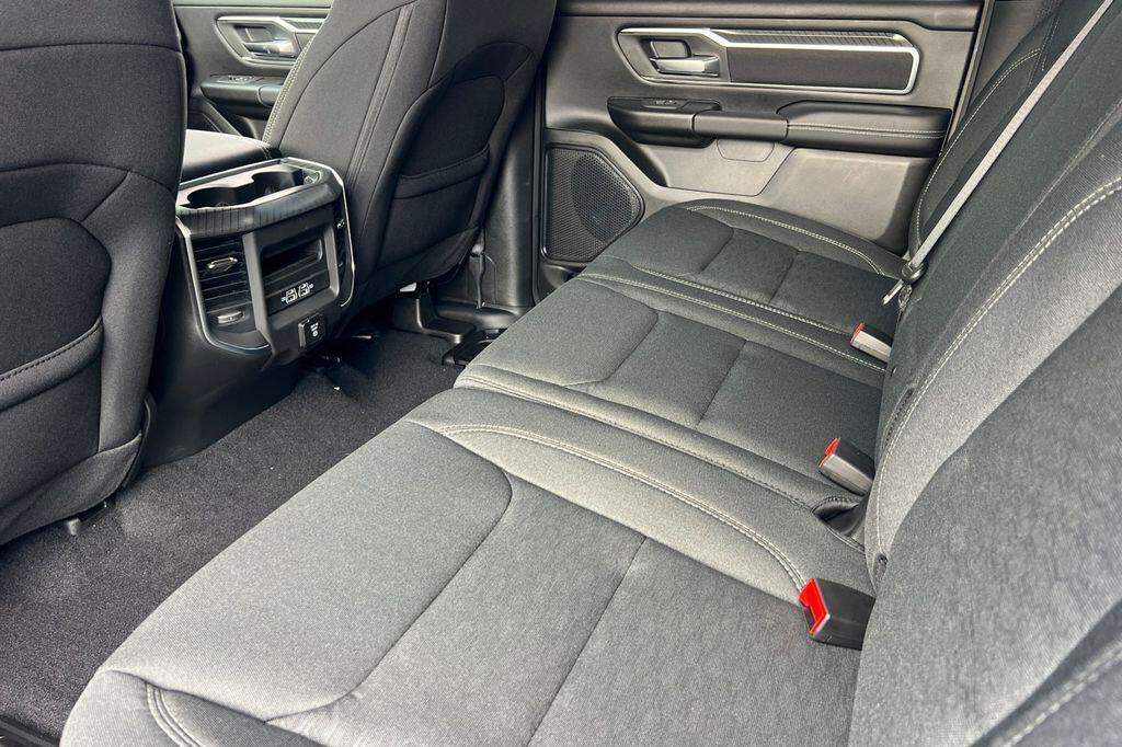 New 2026 RAM 1500 Big Horn AWD/4WD image 12