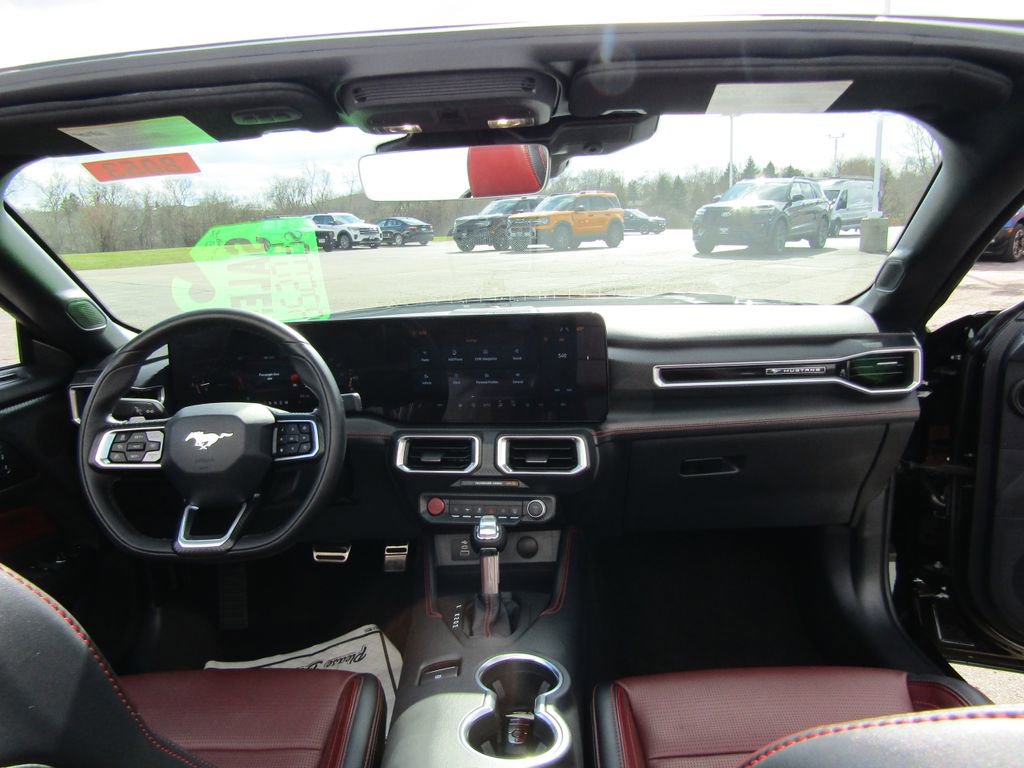 Used 2025 Ford Mustang GT Premium RWD image 19