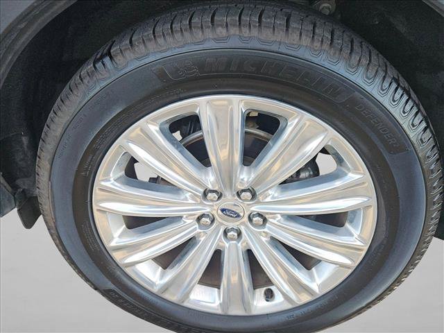 Used 2020 Ford Explorer Limited w/ Class III Trailer Tow Package RWD image 24