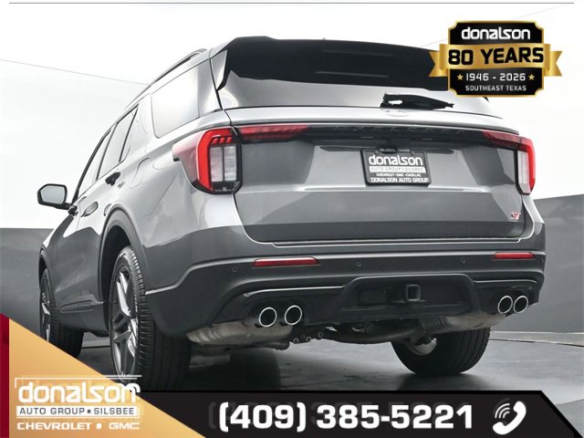 Used 2025 Ford Explorer ST image 18