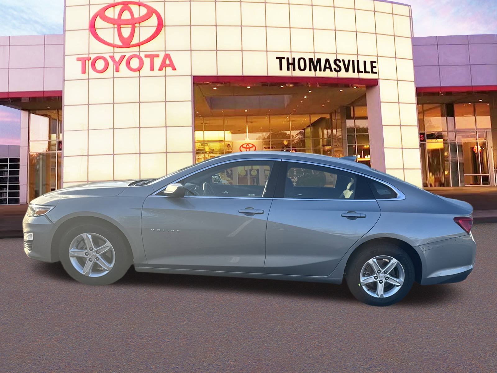 Used 2024 Chevrolet Malibu LT image 8