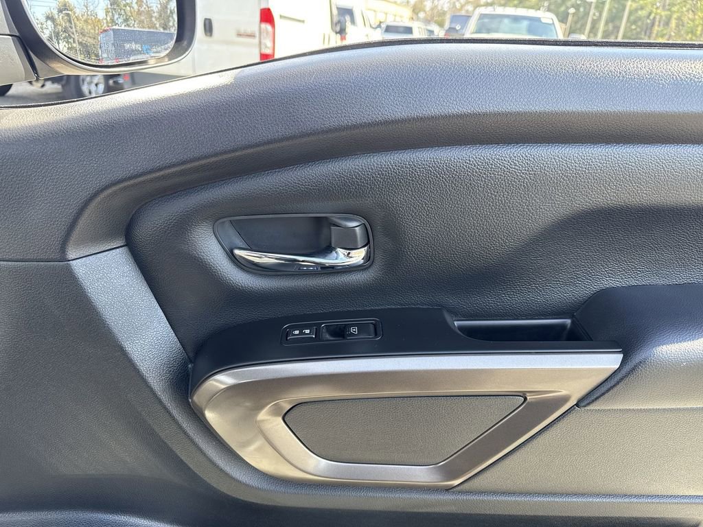 Used 2024 Nissan Titan SV w/ SV Bronze Edition Package image 23