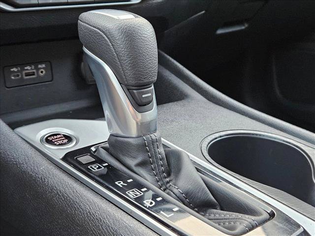 Used 2025 Nissan Altima 2.5 SV FWD image 10