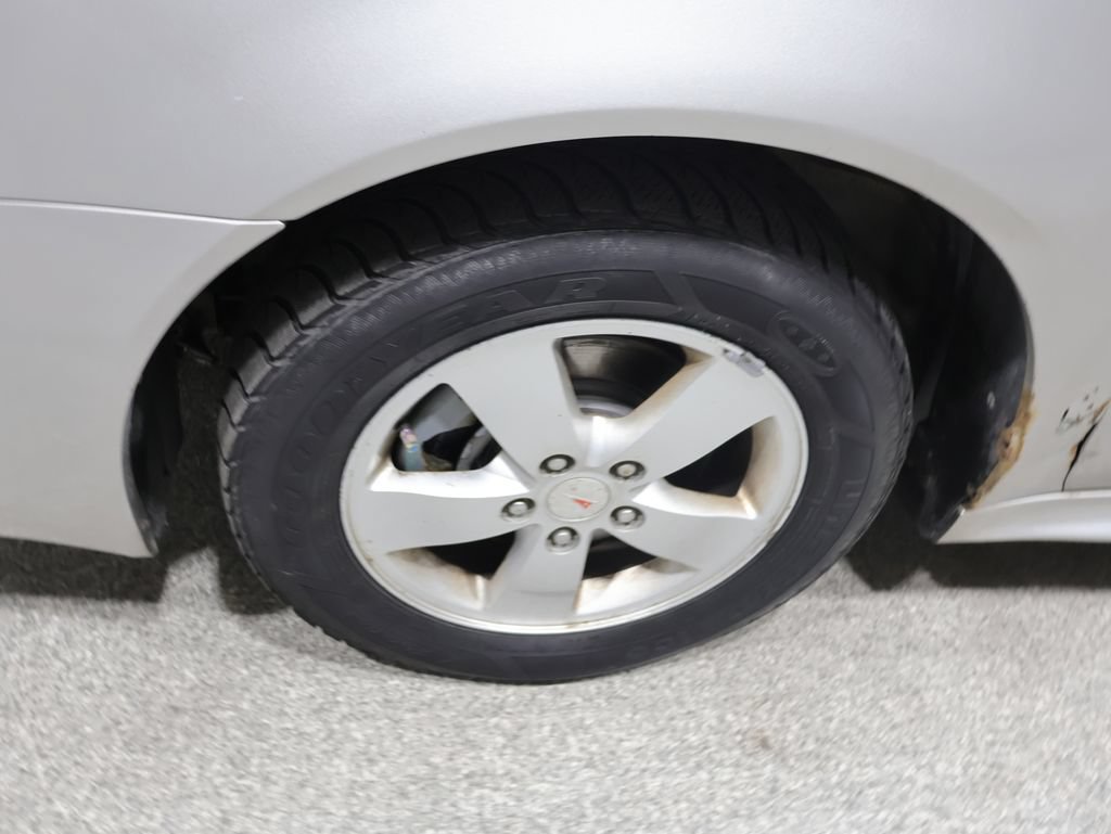 Used 2008 Pontiac Grand Prix FWD image 18