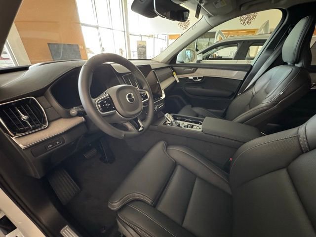 New 2025 Volvo XC90 T8 Ultra w/ Protection Package Premier image 8