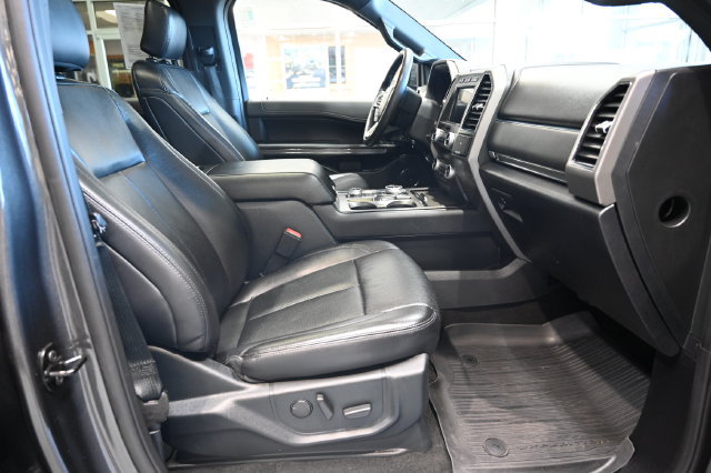 Used 2020 Ford Expedition XLT w/ Equipment Group 202A AWD/4WD image 10