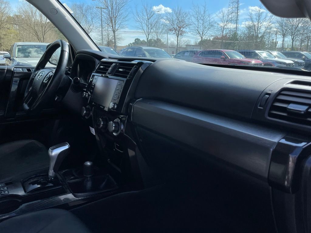 Used 2024 Toyota 4Runner TRD Off-Road Premium AWD/4WD image 33