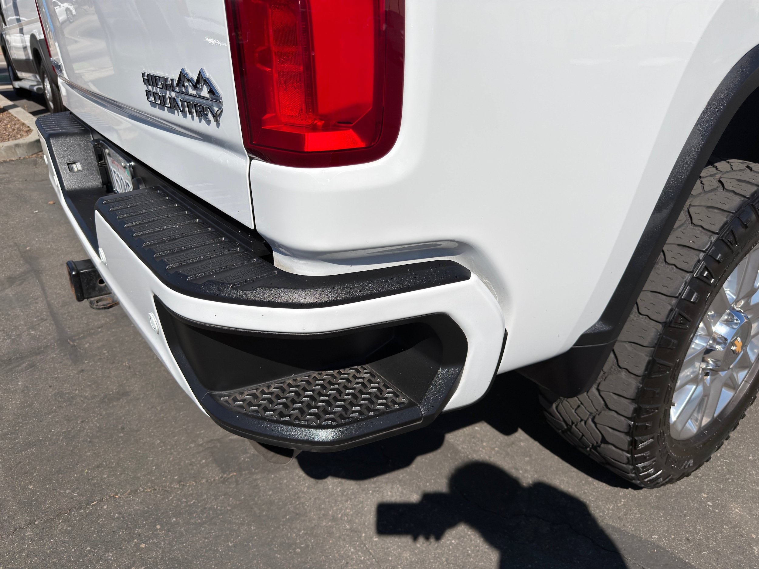 Used 2024 Chevrolet Silverado 2500 High Country AWD/4WD image 15