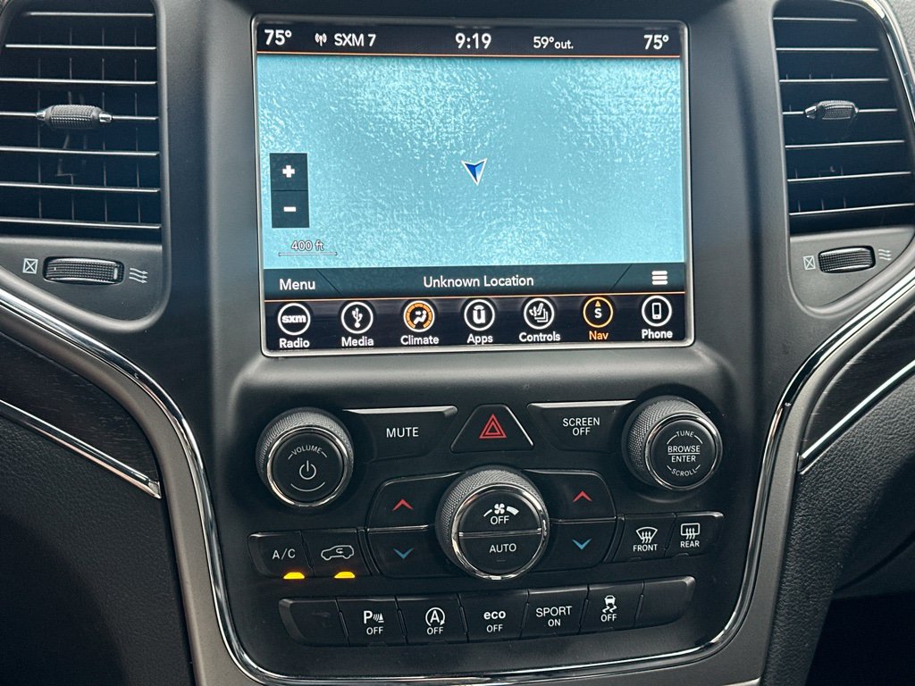 Used 2018 Jeep Grand Cherokee Limited w/ Luxury Group II AWD/4WD image 25