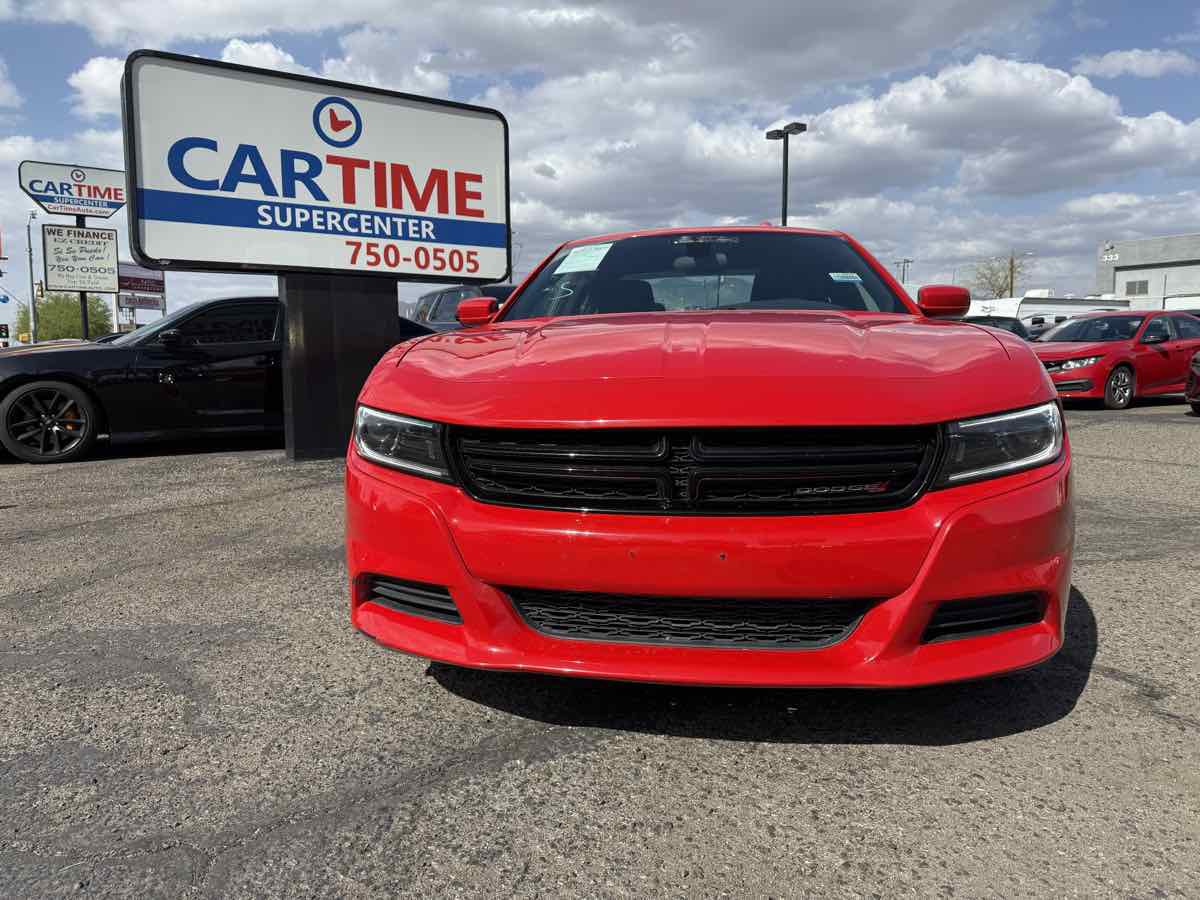 Used 2022 Dodge Charger SXT RWD image 2