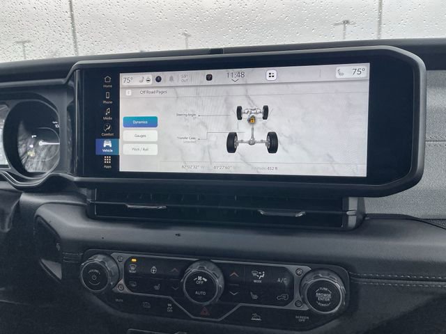 Used 2025 Jeep Wrangler Unlimited Sahara image 14